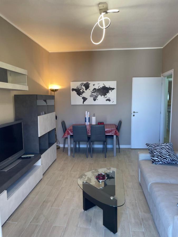 Casa Iris Leilighet Rozzano Eksteriør bilde