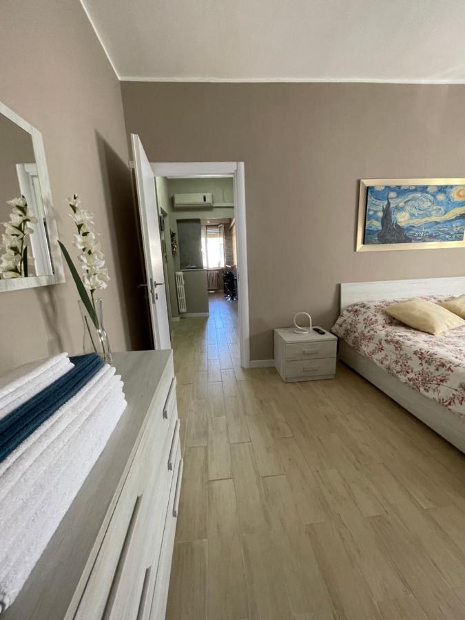 Casa Iris Leilighet Rozzano Eksteriør bilde