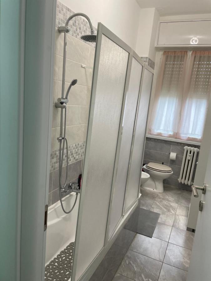 Casa Iris Leilighet Rozzano Eksteriør bilde