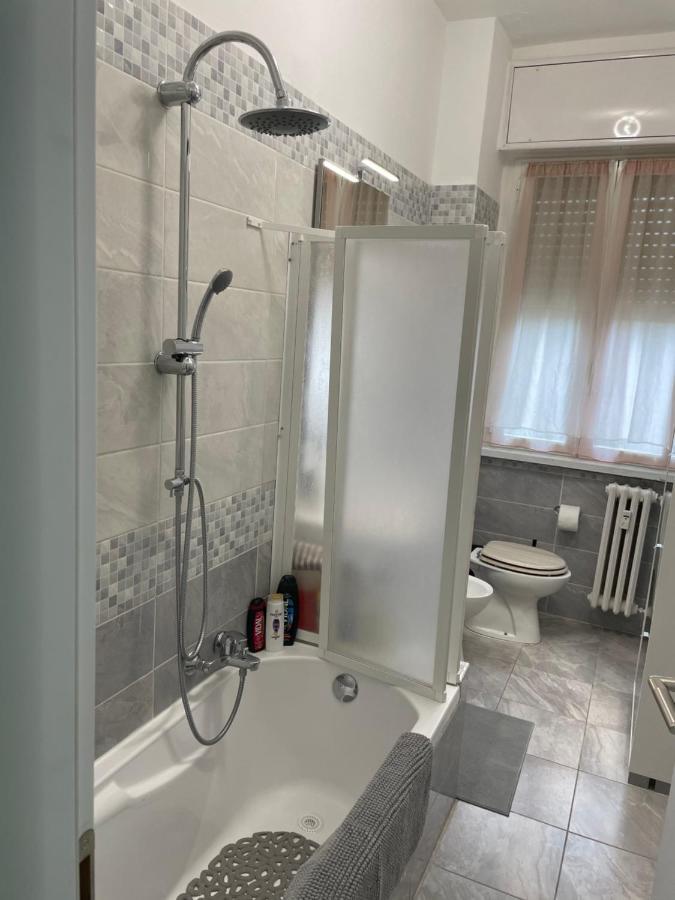 Casa Iris Leilighet Rozzano Eksteriør bilde