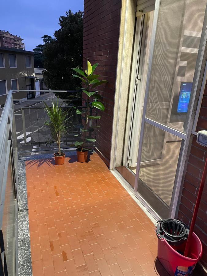 Casa Iris Leilighet Rozzano Eksteriør bilde